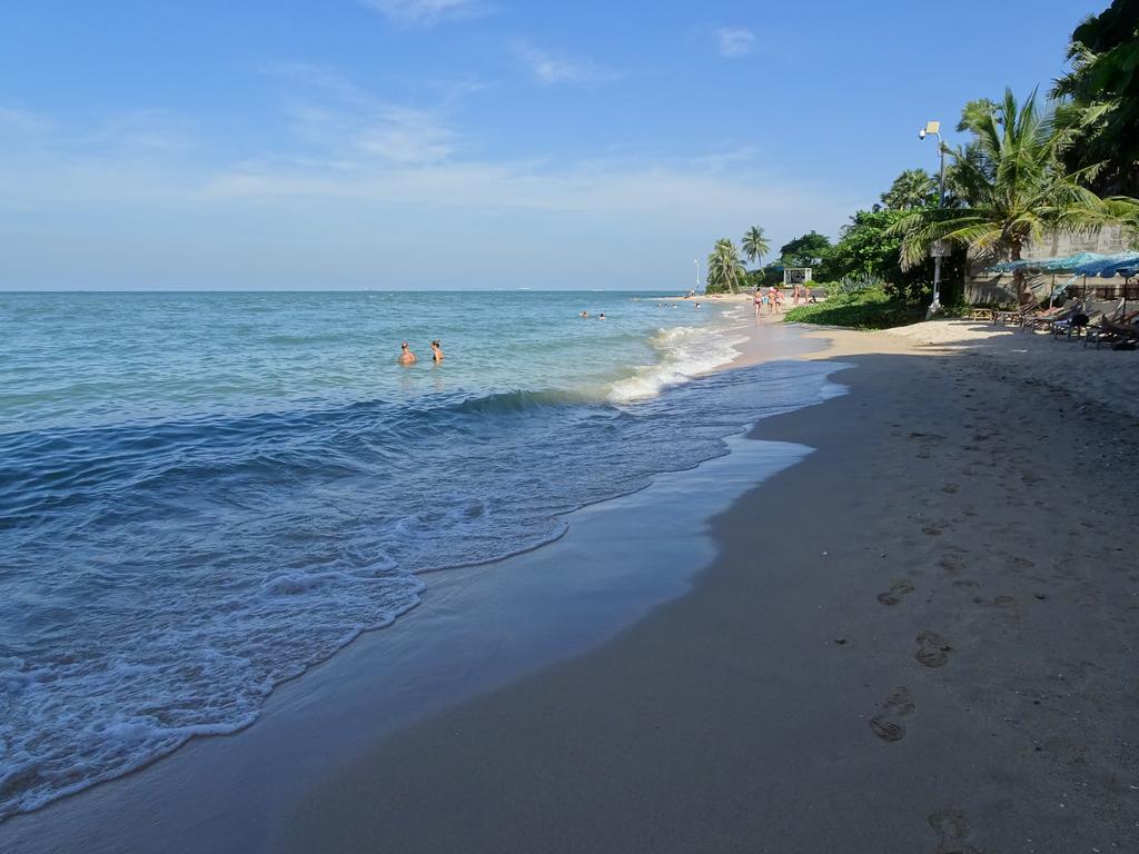 Wong Amat Pattaya Beach Resort Екстер'єр фото